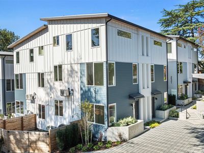2529 29th Avenue S #D, Seattle, WA, 98144