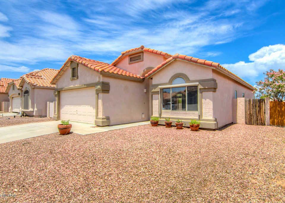 1st image of 8965 E Laurie Ann Dr
