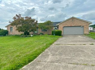 7570 Newkirk Dr, Hamilton, OH 45011