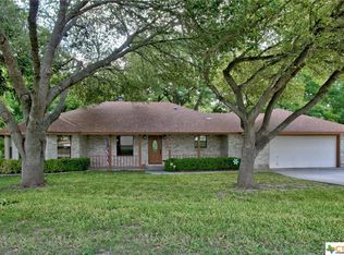 141 Oak Ter, Seguin, TX 78155