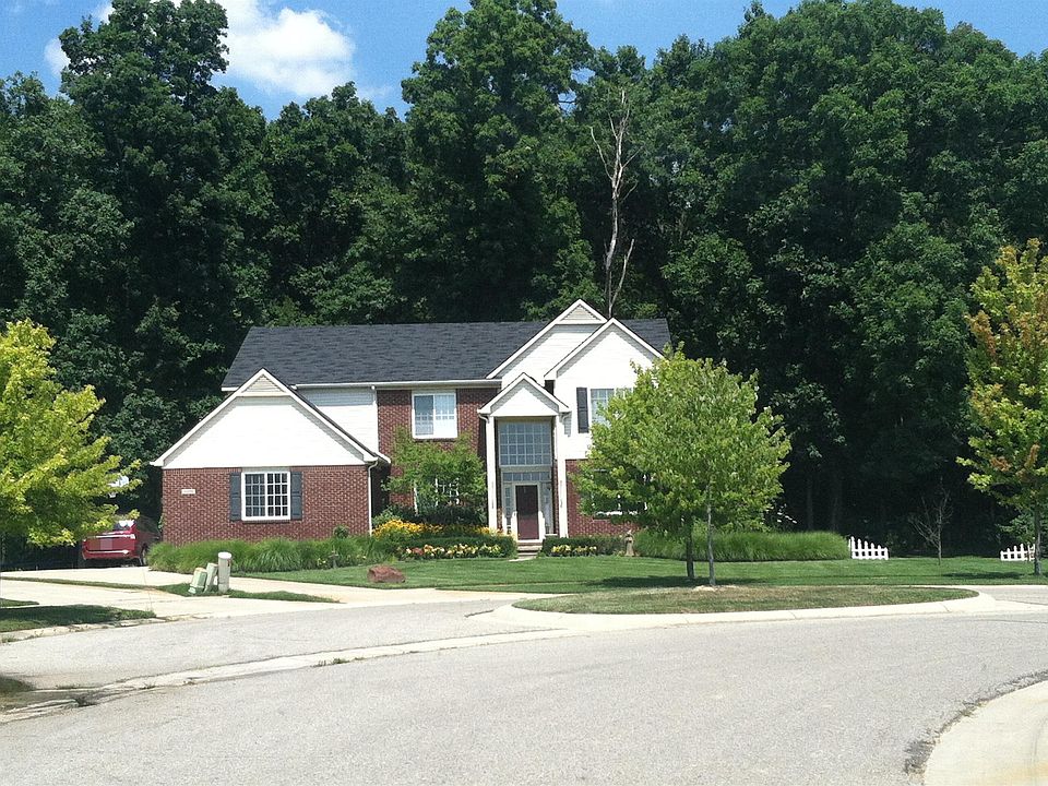 1st image of 30098 Magnolia Dr