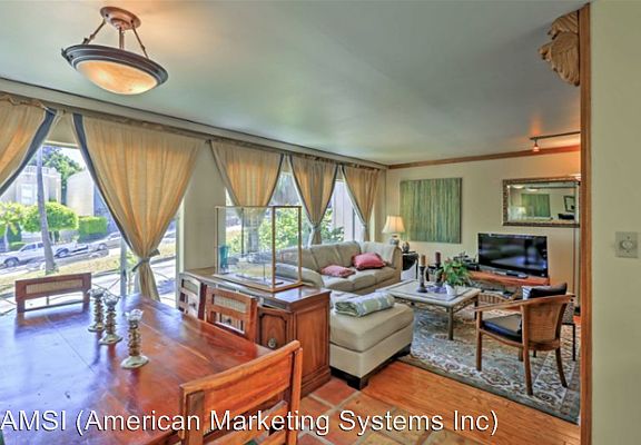 4th image of 1060 Dolores St