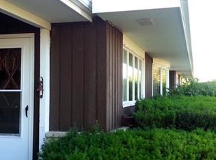 41770 N Hunt Club Rd, Old Mill Creek, IL 60083