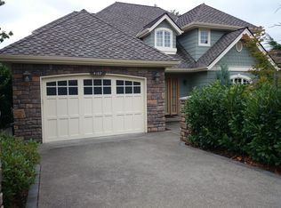 4107 Hillcrest Ave SW, Seattle, WA 98116