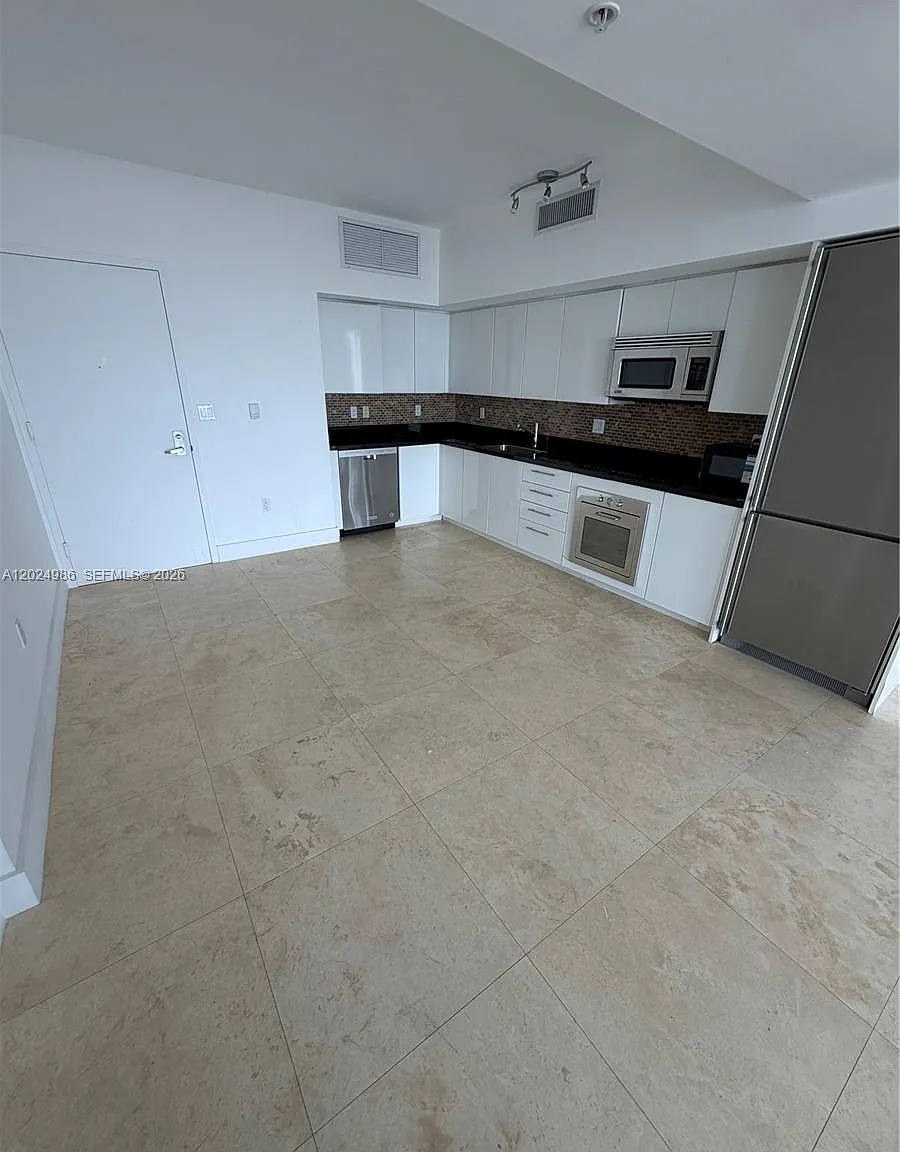 Mint Condo — Photo 3
