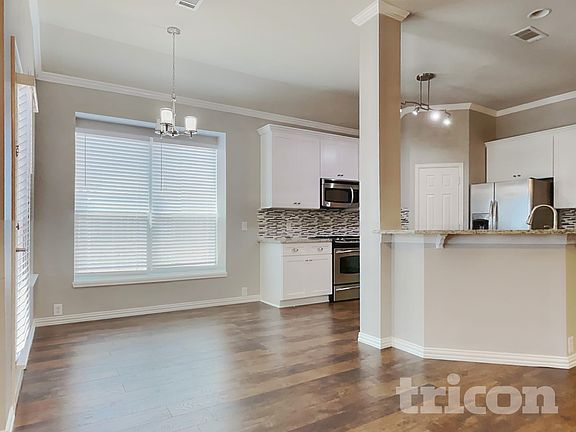 3rd image of 2748 Cedar Ridge Ln