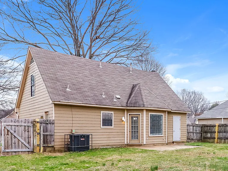 2691 Country Lawn Cv — Photo 17