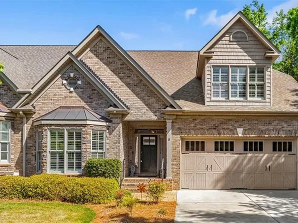 8 Blakeney Pl, Greensboro, NC 27408