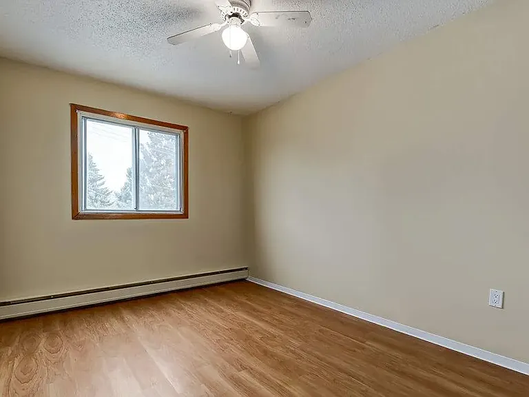 15 Darlington St E #15 — Photo 12