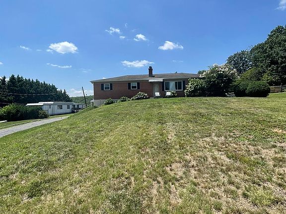 4th image of 2198 Old Rustburg Rd