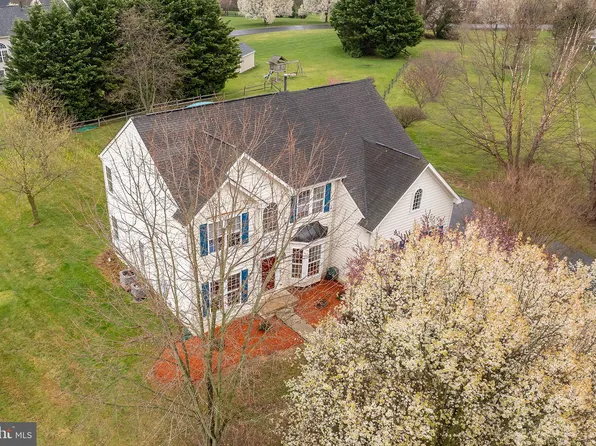 17316 Twinoaks Pl, Hamilton, VA 20158
