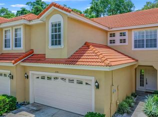 2194 Wekiva Village Ln, Apopka, FL 32703