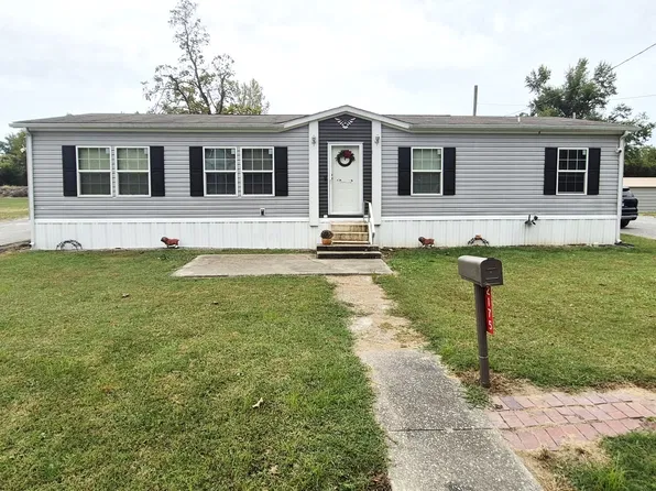 2175 Grand Ave, Eldorado, IL 62930
