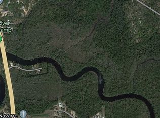2642 Weeping Willow Ln, Navarre, FL 32566