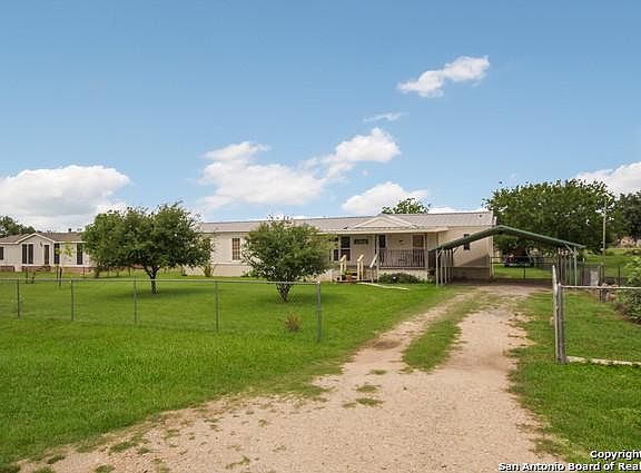2nd image of 200 Cross Lake Dr