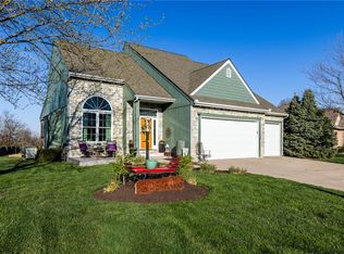 620 Liberty Rd, Smithville, MO 64089