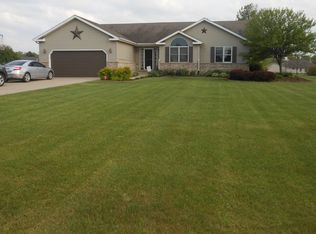 144 Rillstone Dr, Kouts, IN 46347