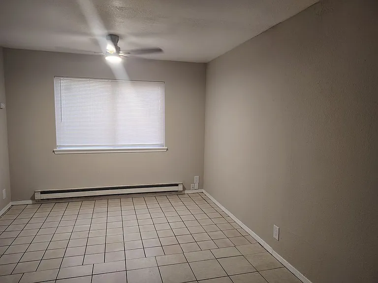 114 Sandia Rd NW #C — Photo 9