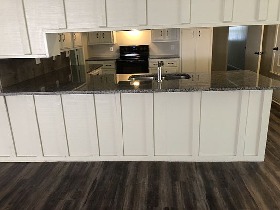 3rd image of 9800 Dollarway Rd