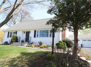 30 Acton Rd, Bridgeport, CT 06606