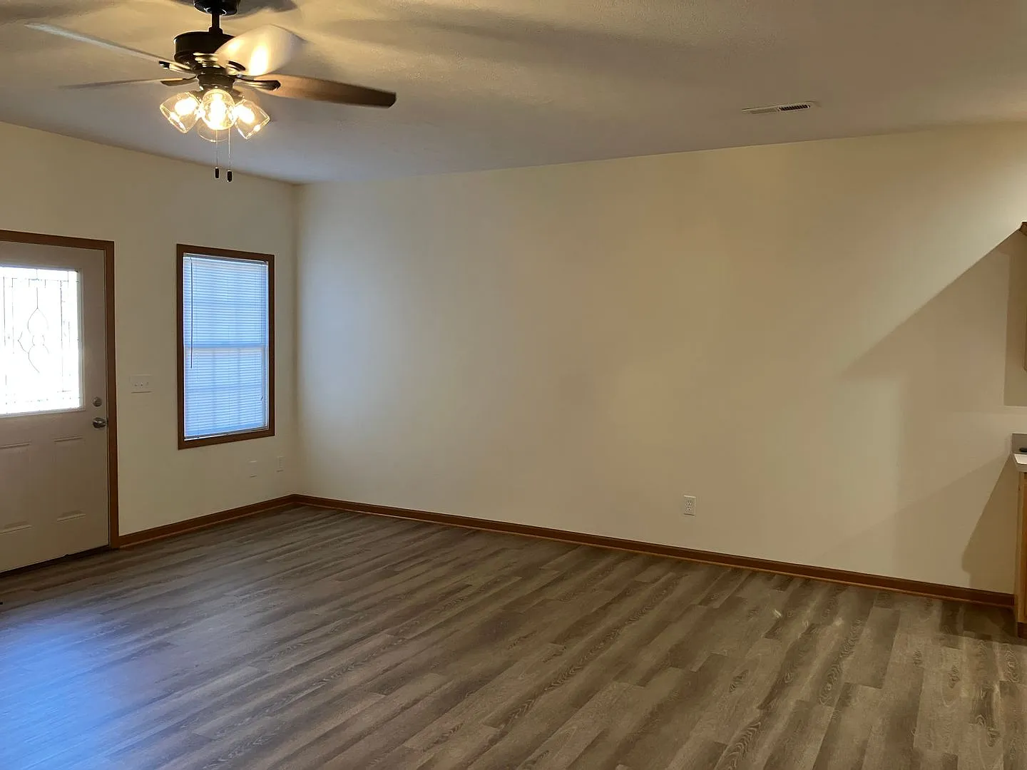 One-Story, 2 Bedroom with Attached Garage! — Photo 3