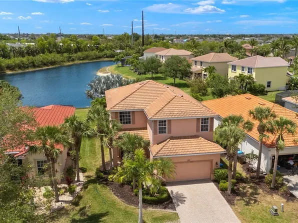 2552 Deerfield Lake Ct, Cape Coral, FL 33909