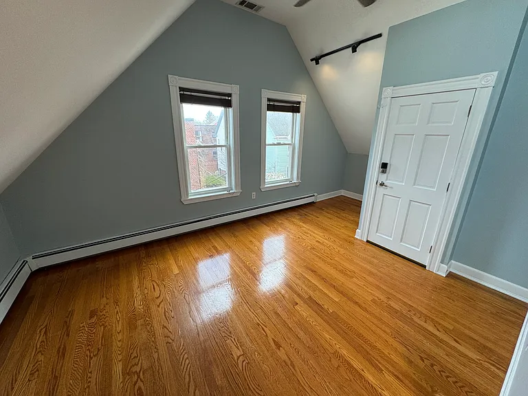 24 Ellington Rd #2R — Photo 14
