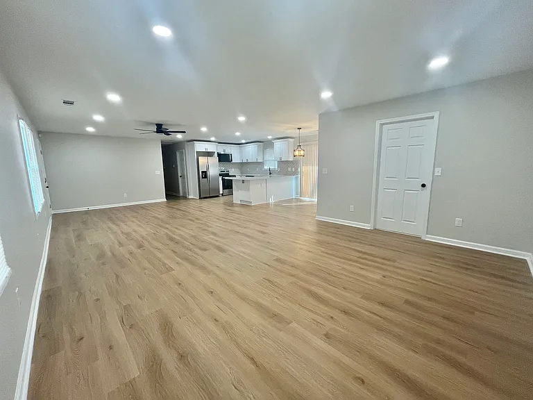 4363 Indian Forest Rd — Photo 3