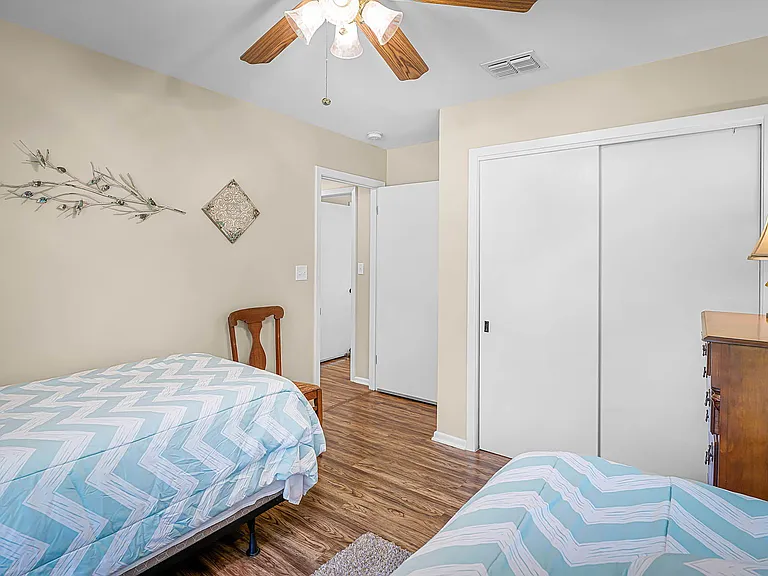 2052 Gruene Rd — Photo 32