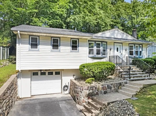7 Oneida Ave, Rockaway Twp., NJ 07866