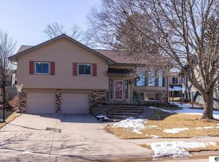 13563 W Cir, Omaha, NE 68137