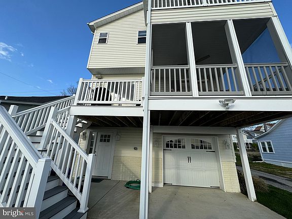 3rd image of 8315 Bayside Rd