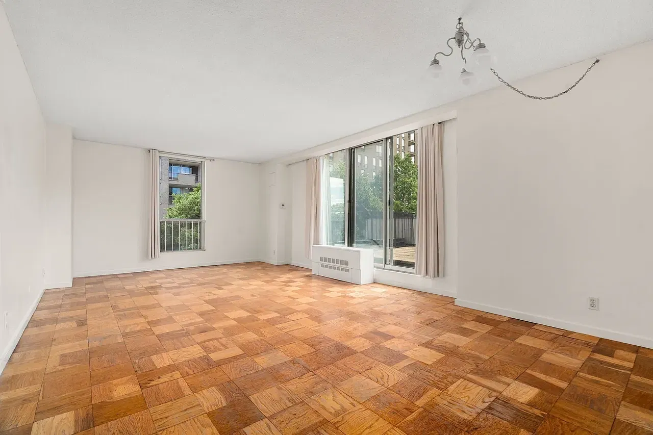 2 bed, 1090 sqft, $3,600 — Photo 1