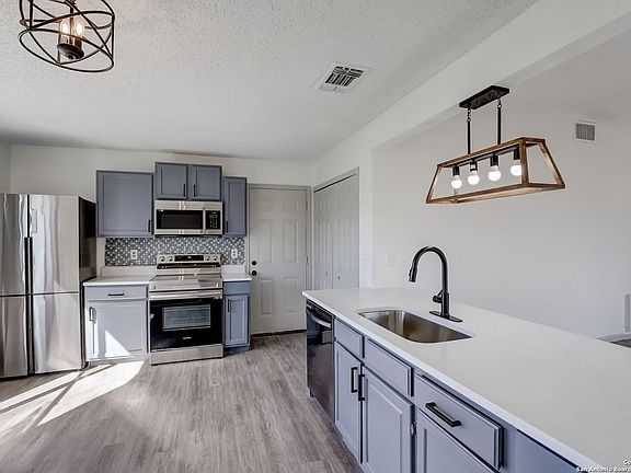 4th image of 8402 DIXON RIDGE DR