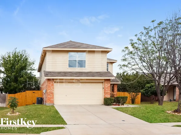 6933 Meadow Way Ln, Fort Worth, TX 76179