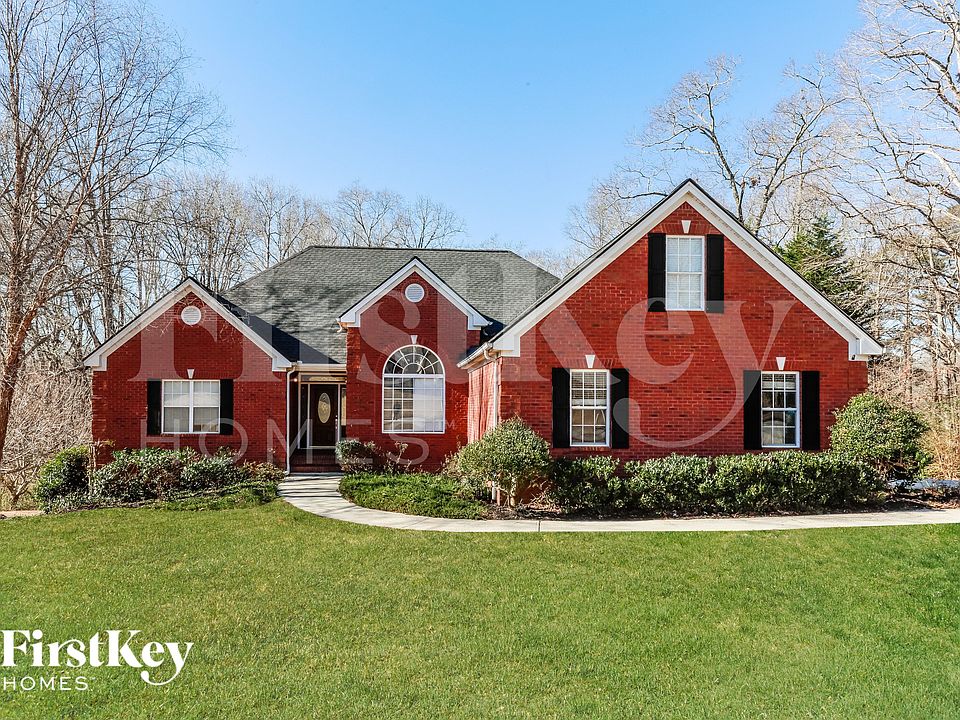 1st image of 715 Roland Manor Dr