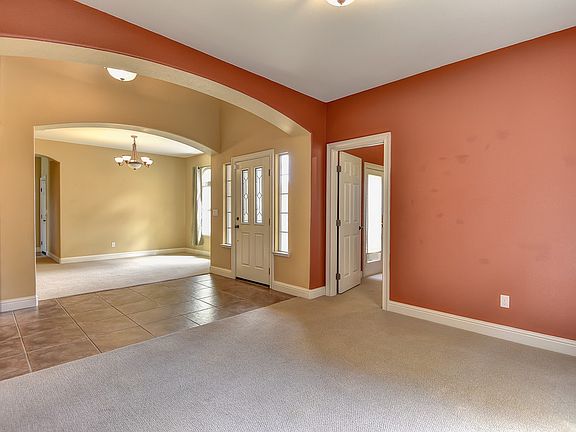 4th image of 633 Aliso Viejo Ct