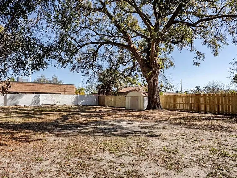 8911 Oren Ave — Photo 17