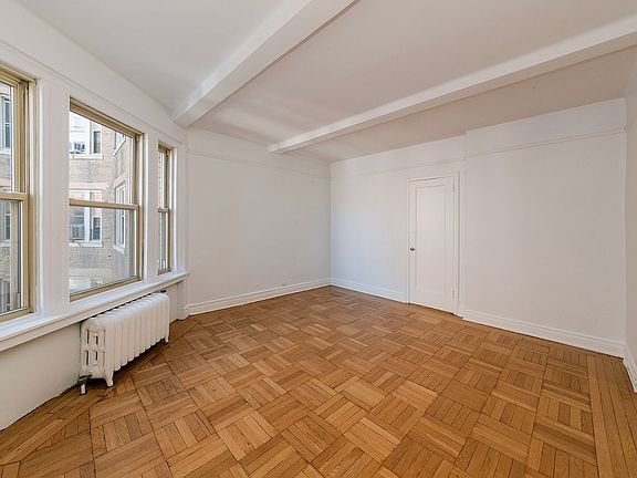 5th image of 24 5th Ave APT 1228