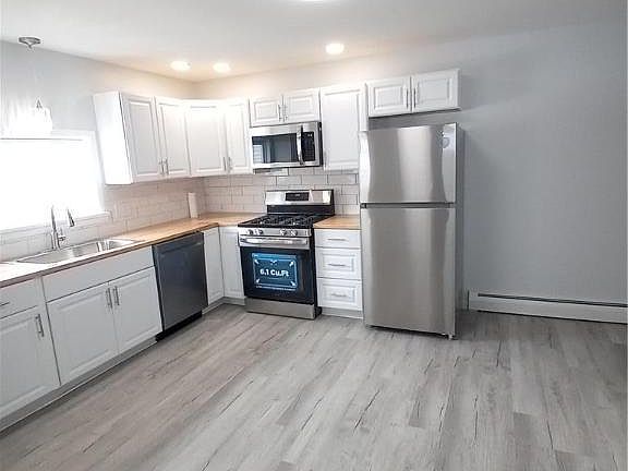 5th image of 432 N 3rd St