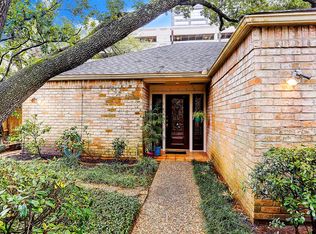 323 E Fair Harbor Ln, Houston, TX 77079