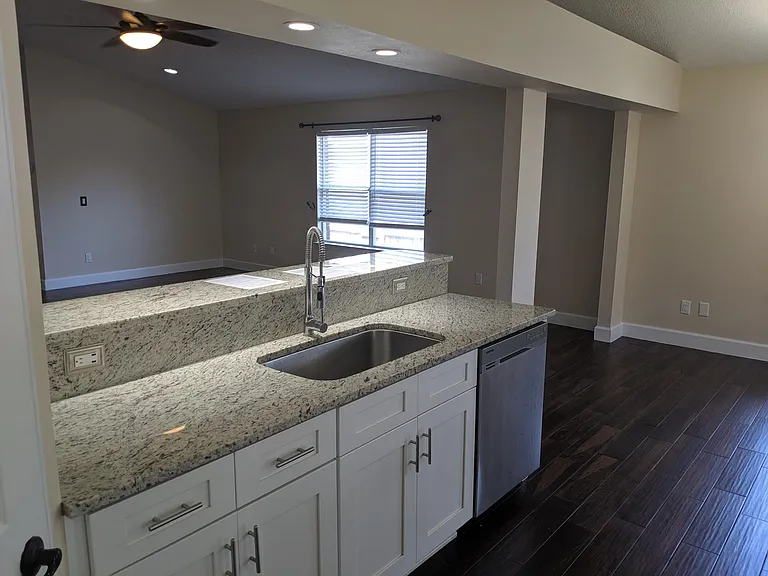 9511 Parker Place Dr — Photo 3