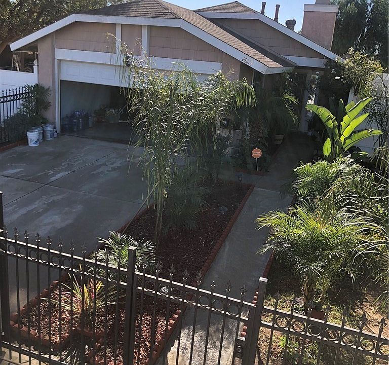 1st image of 24217 Dracaea Ave