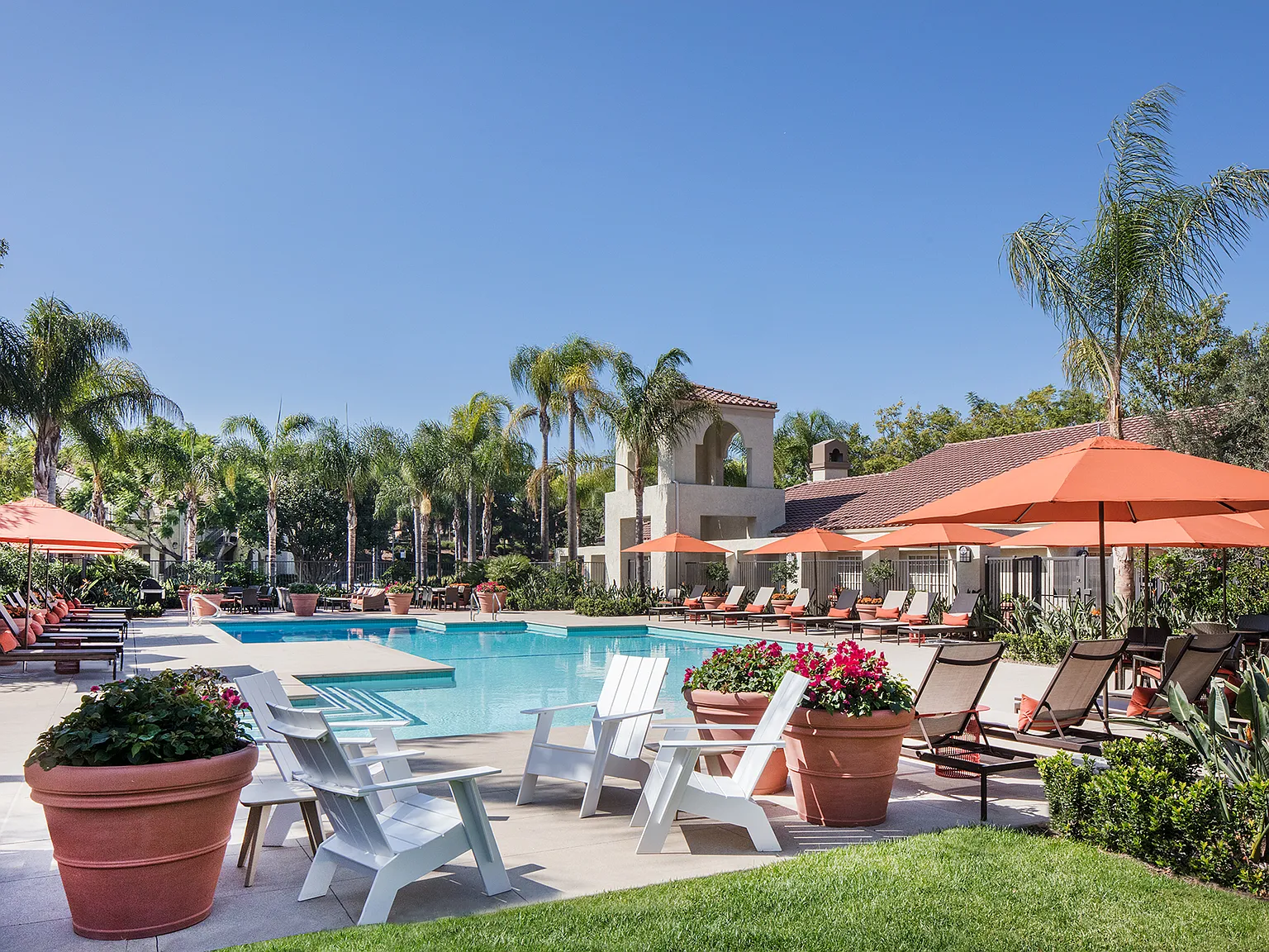 Aliso Town Center Apartment Homes — Photo 1