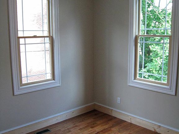 4th image of 349 Angell St