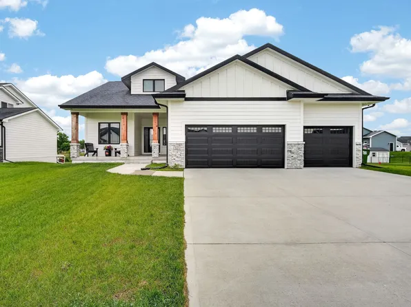 1605 Mulberry St, Granger, IA 50109