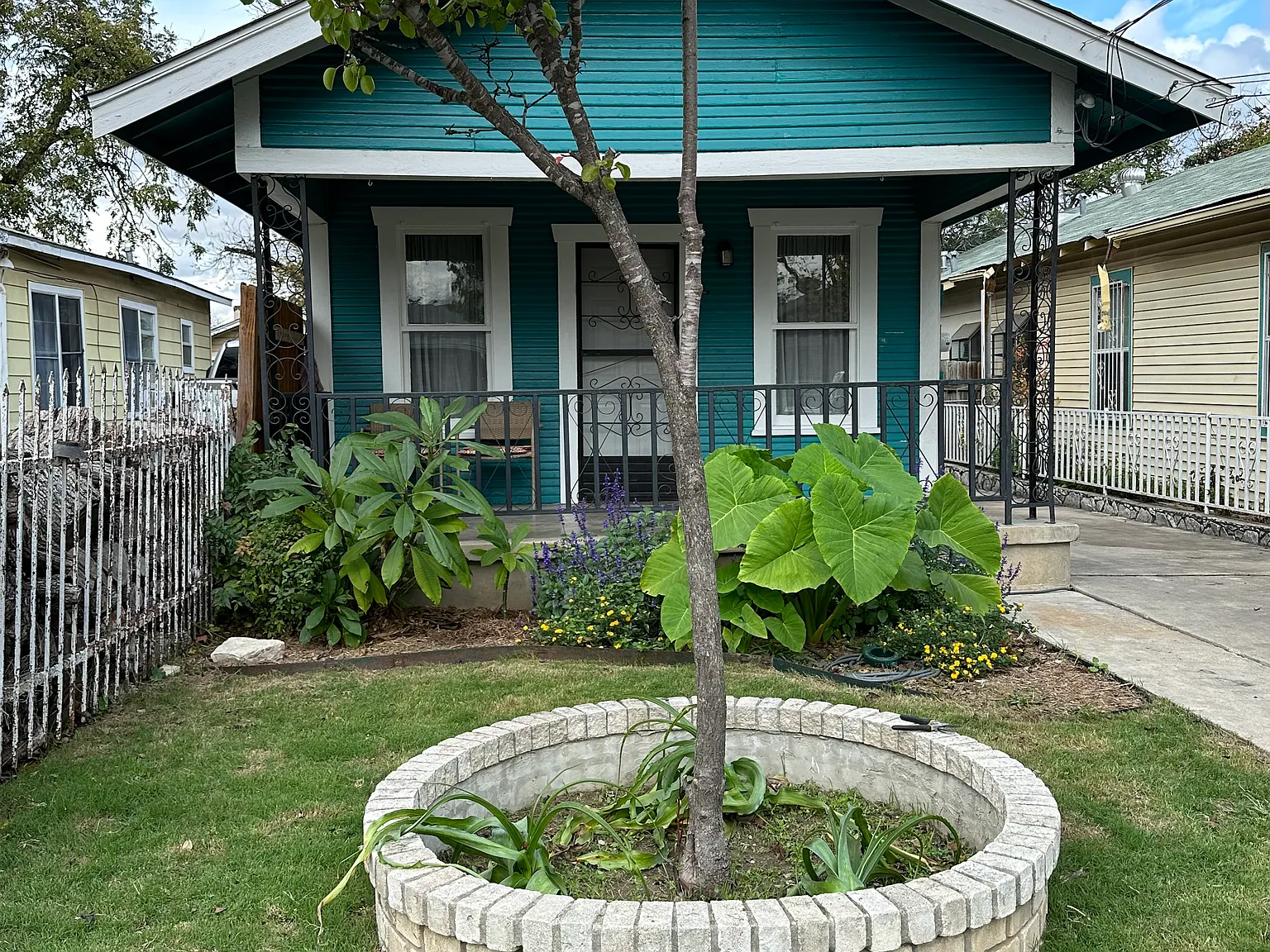 1 bed, 768 sqft, $1,100 — Photo 1