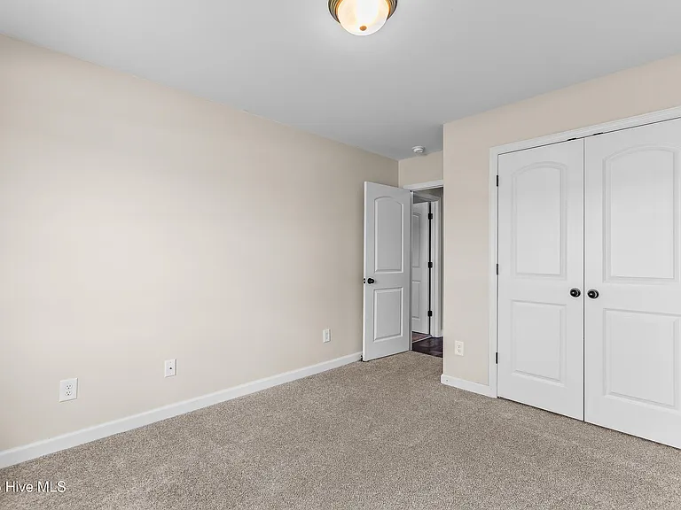 120 Prospect Dr — Photo 23