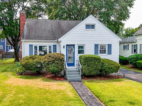 169 Green St, Reading, MA 01867