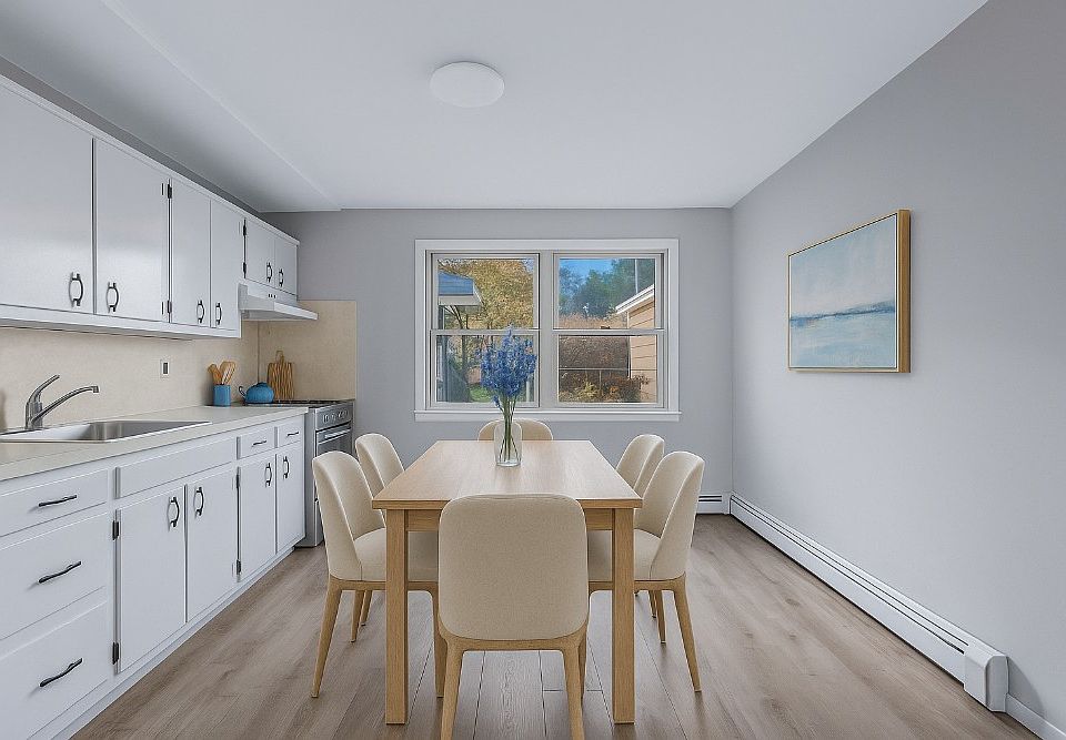 1st image of 211 Glen Cove Ave APT 2